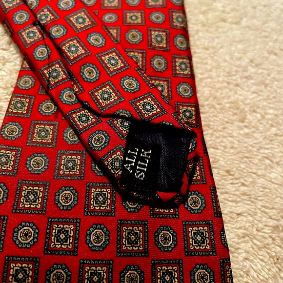 Four Great Looking Men’s Neckties! - Picture 4 of 5
